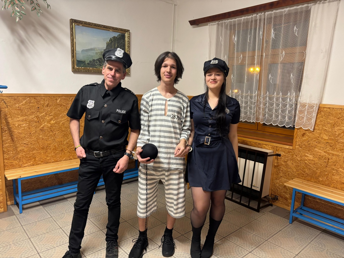 motion_photo_2237975457481897408